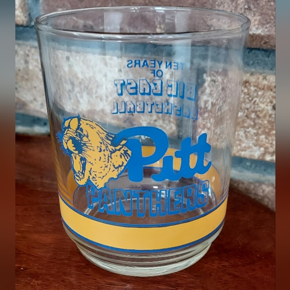 SOLD Pitt Panthers Getty NCAA Ten Years of Big East Basketball Logo Glass Penn